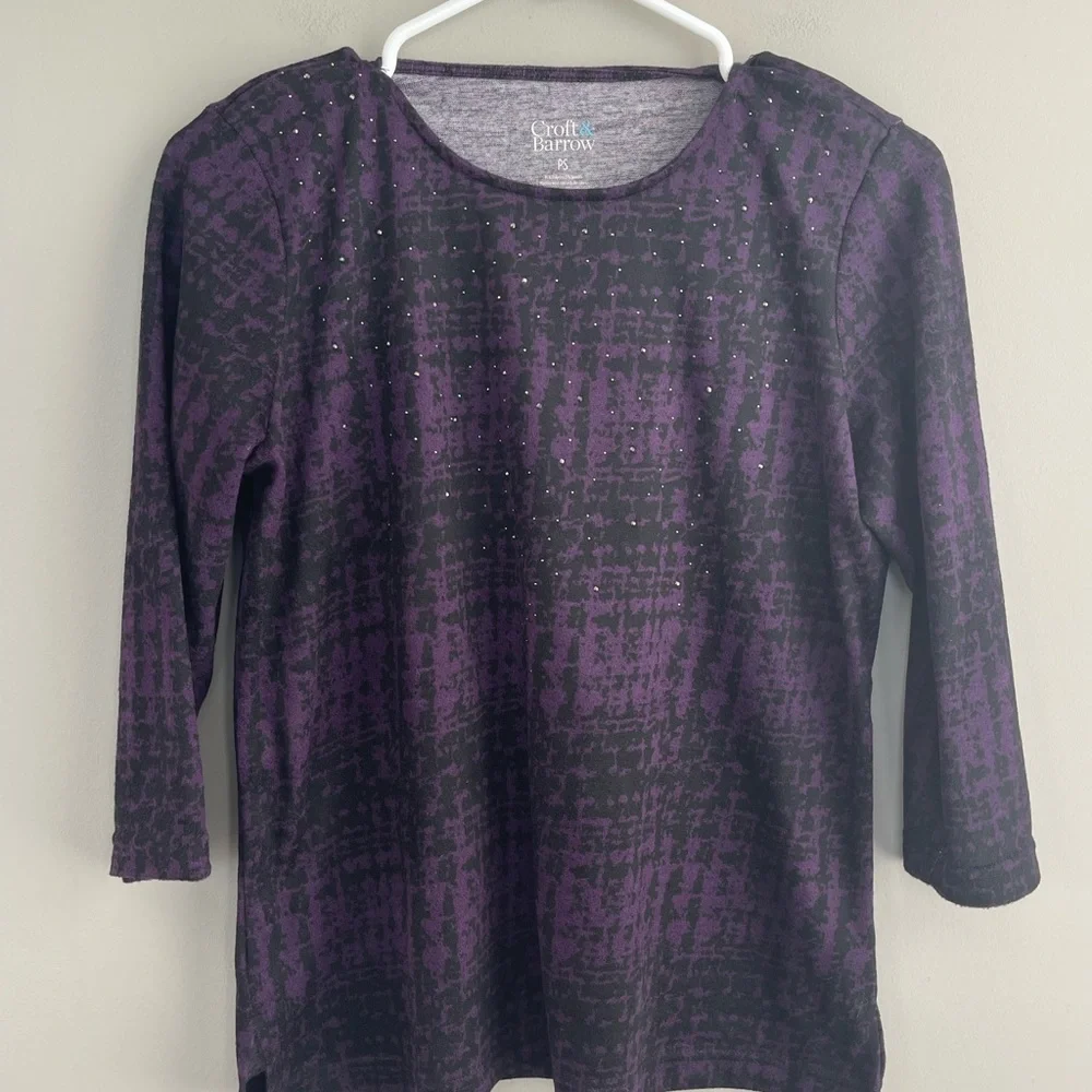 Croft & Barrow Purple/Black 3/4 Sleeve Top w/Rhinestones PS - Picture 1 of 3